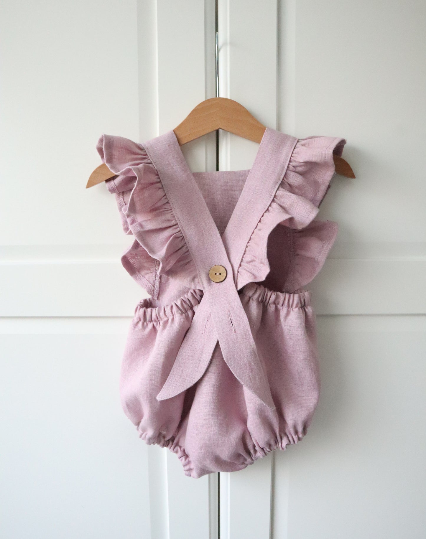 VILJA HANDMADE - Syli Harso- tai Pellavaromper Frilloilla