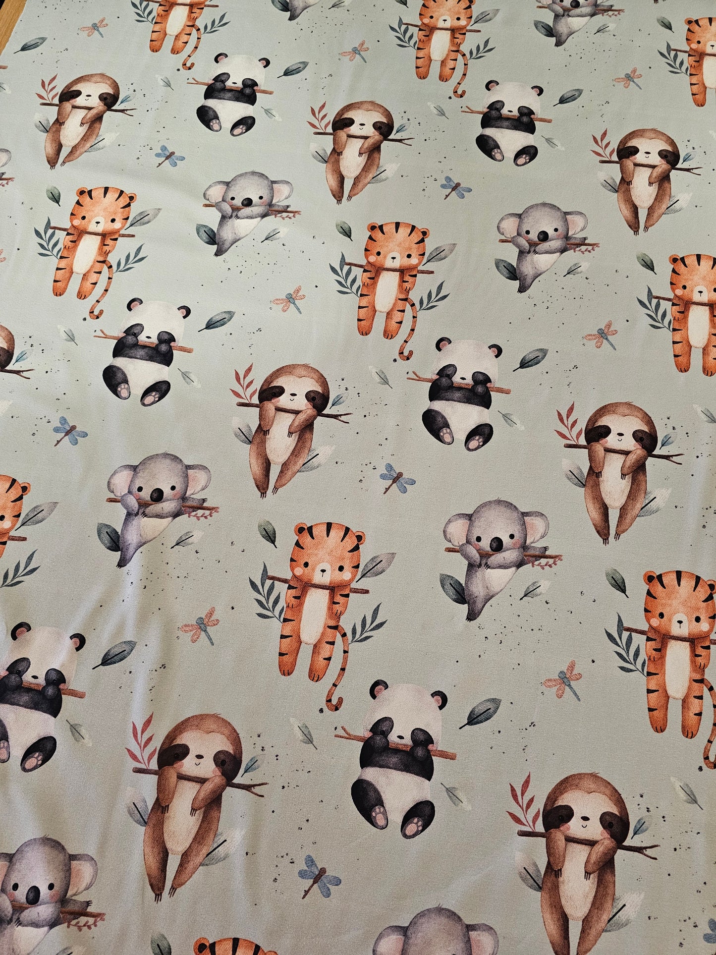 Trikoo: Roikkuvat eläimet lievä 2-laatu