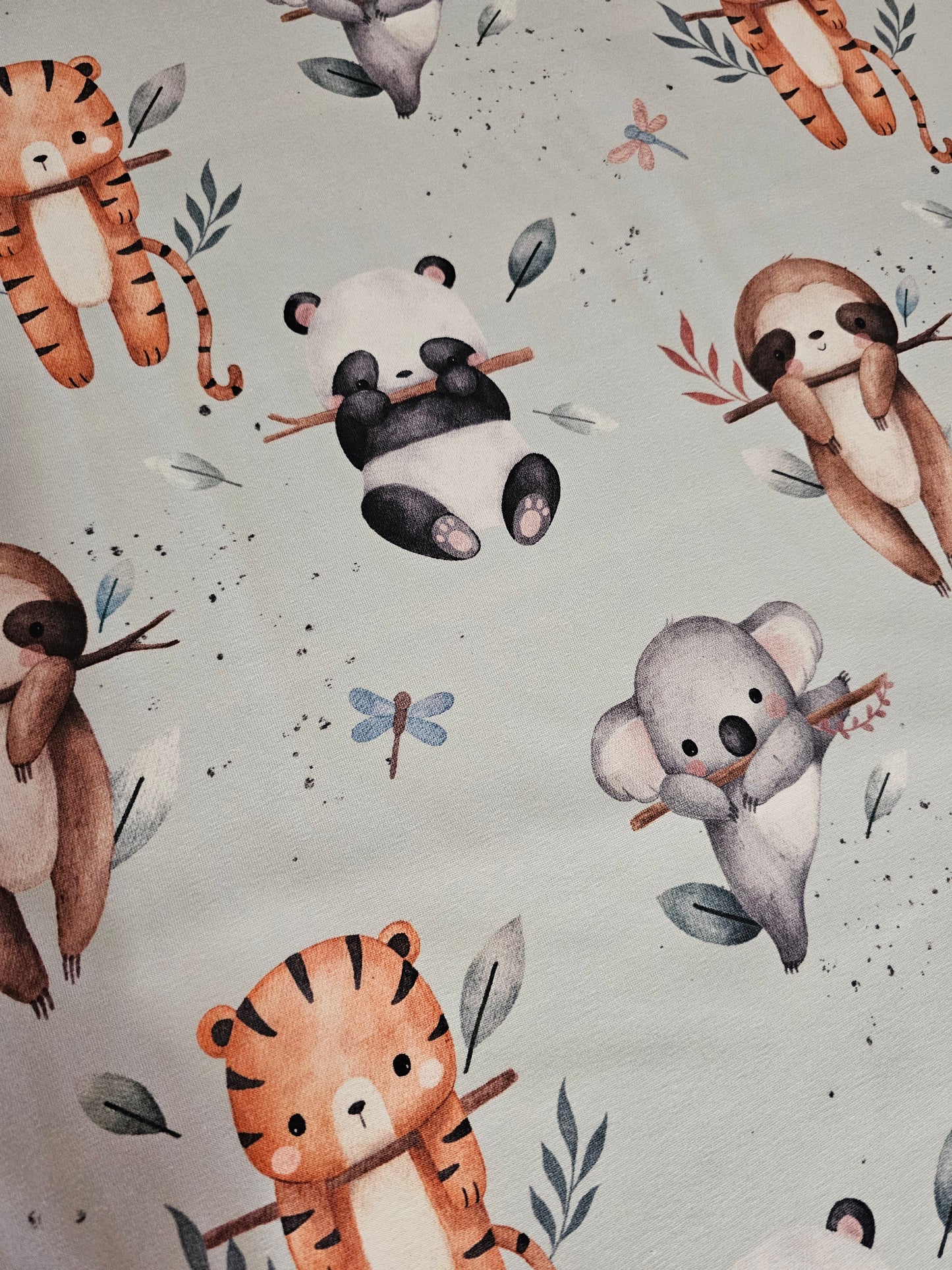 Trikoo: Roikkuvat eläimet lievä 2-laatu