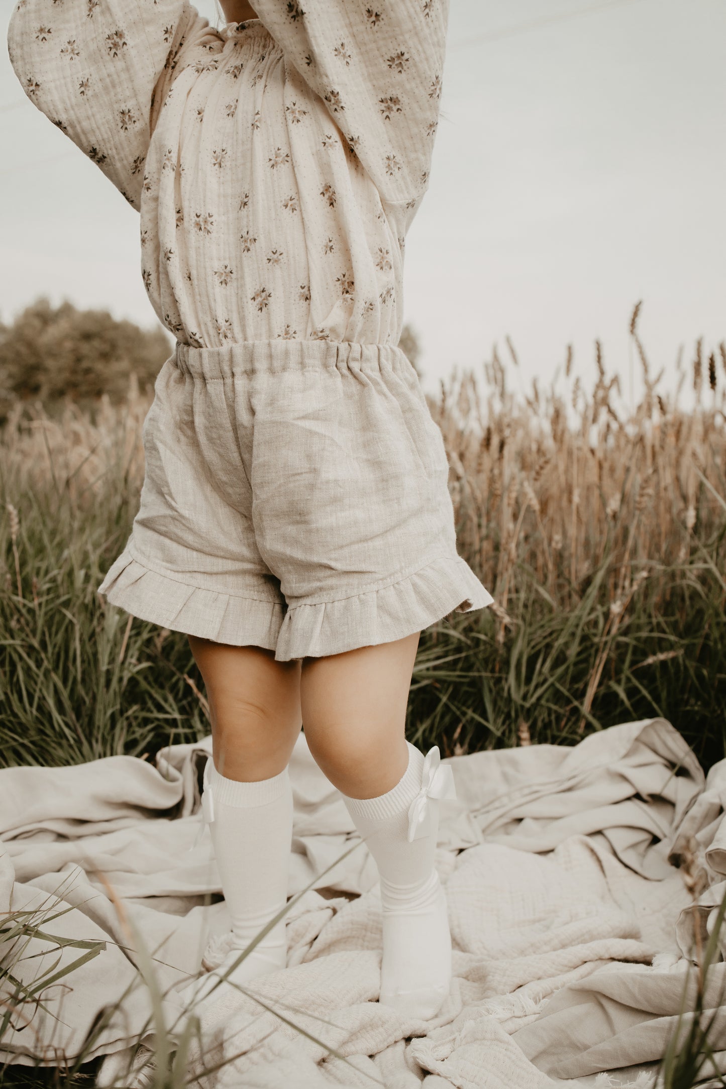 Frillashortsit 104/110