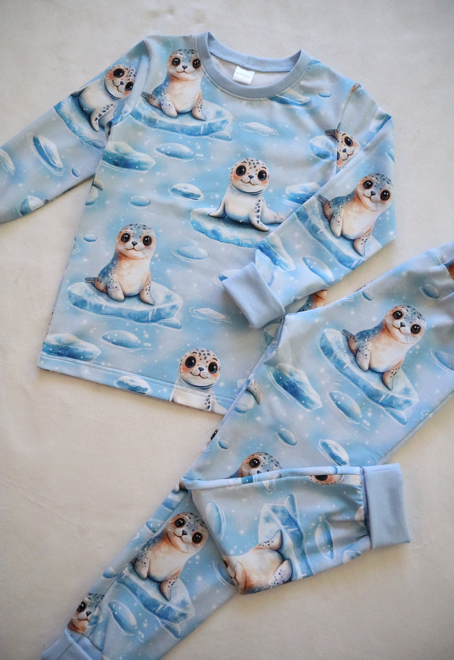 Trikoo: Jäätikön hylkeet