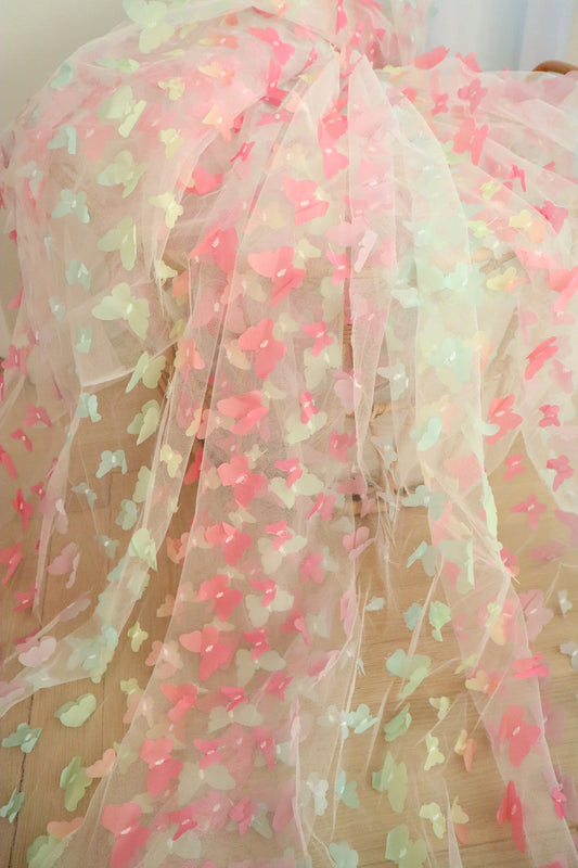 Tylli: Perhoset sateenkaari